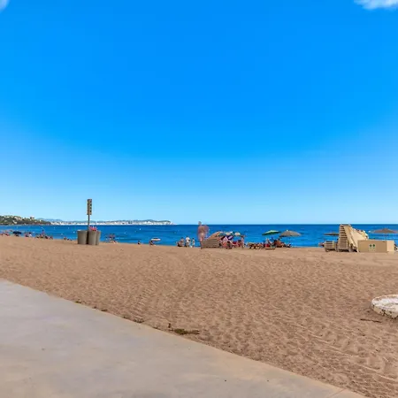 Cannes By Interhome * プラヤ・デアロ